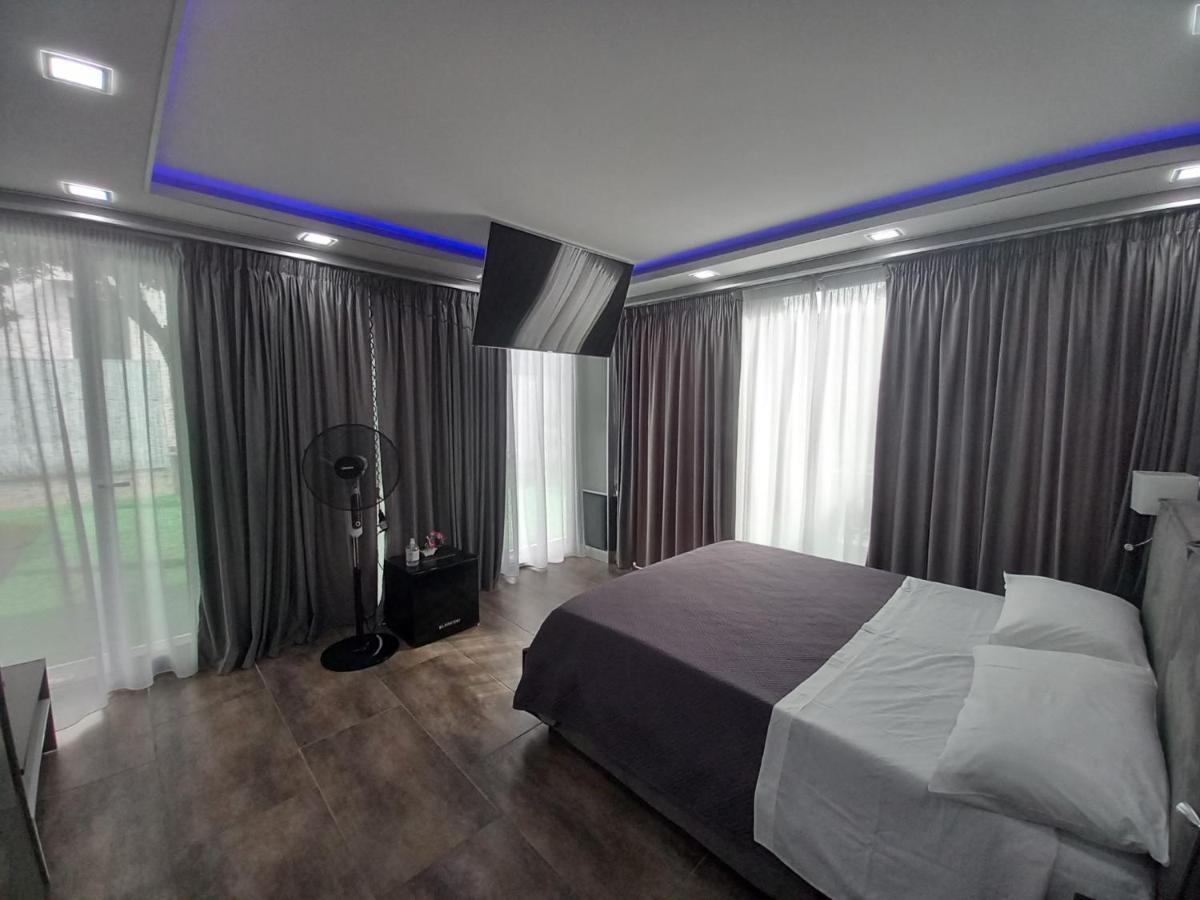 Casa Mika Hotel Прочида Екстериор снимка